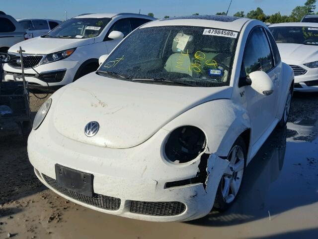 3VWFW31C28M517938 - 2008 VOLKSWAGEN NEW BEETLE თეთრი ფოტო 2