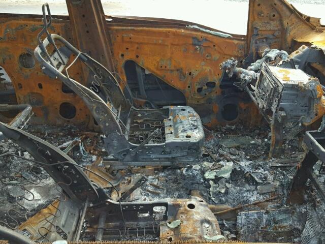 1N6BA1F43GN500489 - 2016 NISSAN TITAN XD S BURN photo 5