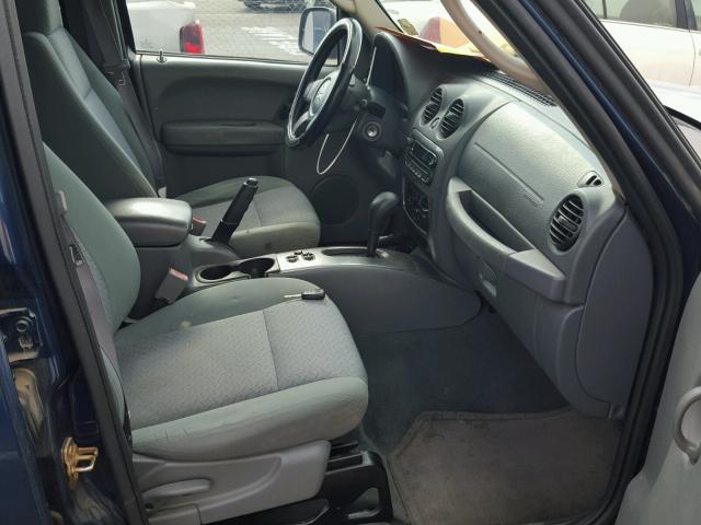 1J4GL38K25W526593 - 2005 JEEP LIBERTY RE BLUE photo 5