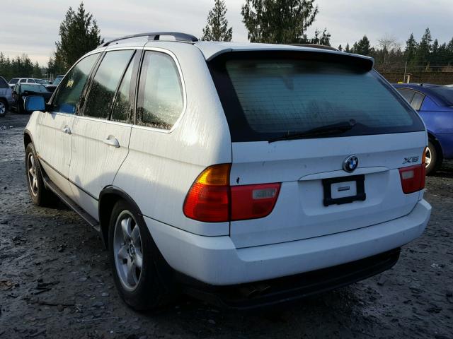 WBAFB33561LH15698 - 2001 BMW X5 4.4I WHITE photo 3