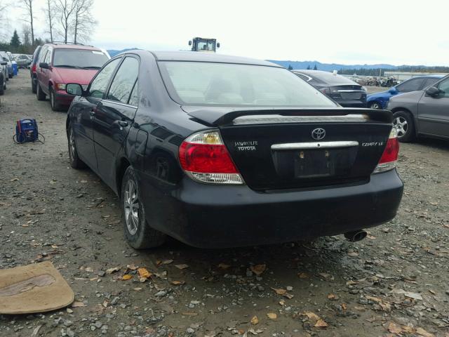 4T1BE32K55U097668 - 2005 TOYOTA CAMRY LE შავი ფოტო 3