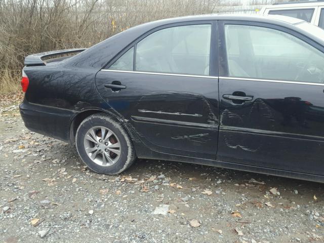 4T1BE32K55U097668 - 2005 TOYOTA CAMRY LE შავი ფოტო 9