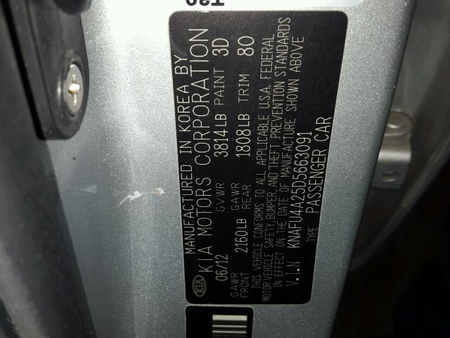 KNAFU4A25D5663091 - 2013 KIA FORTE EX SILVER photo 10