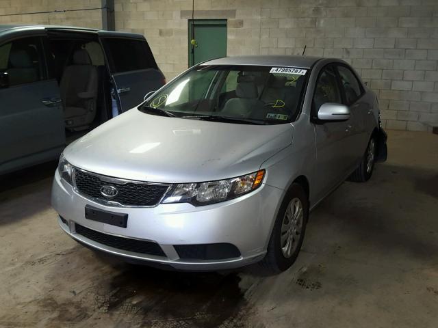 KNAFU4A25D5663091 - 2013 KIA FORTE EX SILVER photo 2