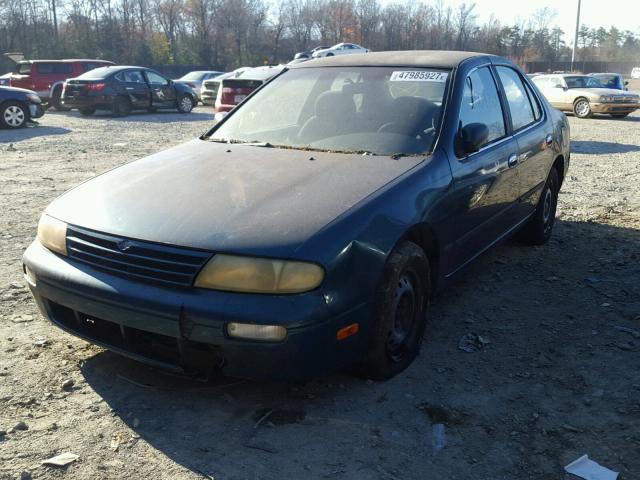 1N4BU31D7VC129302 - 1997 NISSAN ALTIMA XE GREEN photo 2