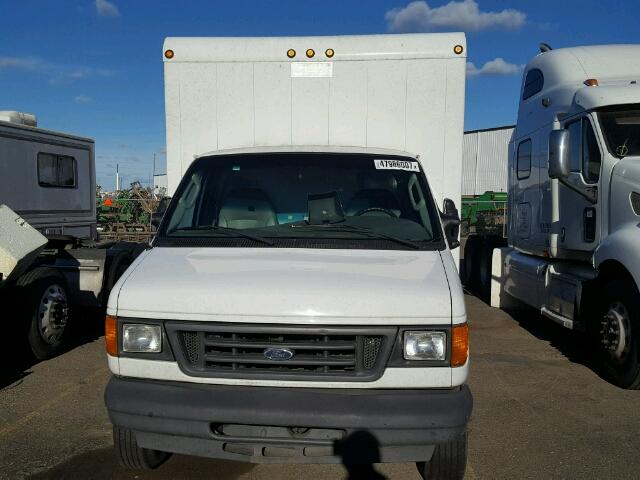 1FDXE45P95HA78486 - 2005 FORD ECONOLINE WHITE photo 9