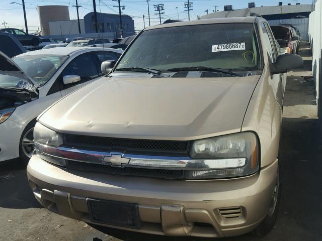 1GNDS13S342279976 - 2004 CHEVROLET TRAILBLAZE GOLD photo 2