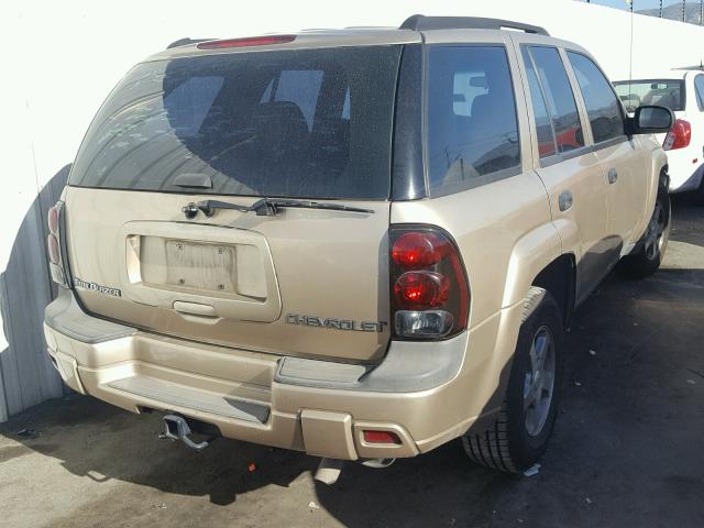 1GNDS13S342279976 - 2004 CHEVROLET TRAILBLAZE GOLD photo 4