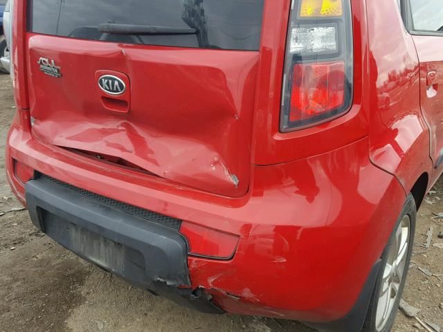 KNDJT2A27A7138358 - 2010 KIA SOUL + RED photo 9