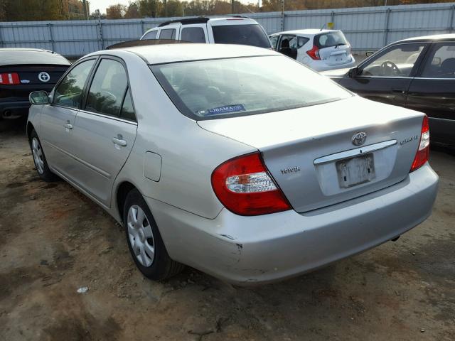 4T1BE32K93U692195 - 2003 TOYOTA CAMRY LE GRAY photo 3