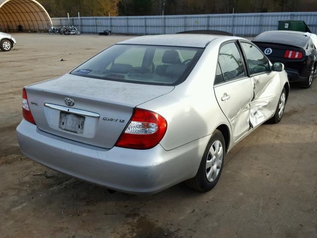 4T1BE32K93U692195 - 2003 TOYOTA CAMRY LE GRAY photo 4