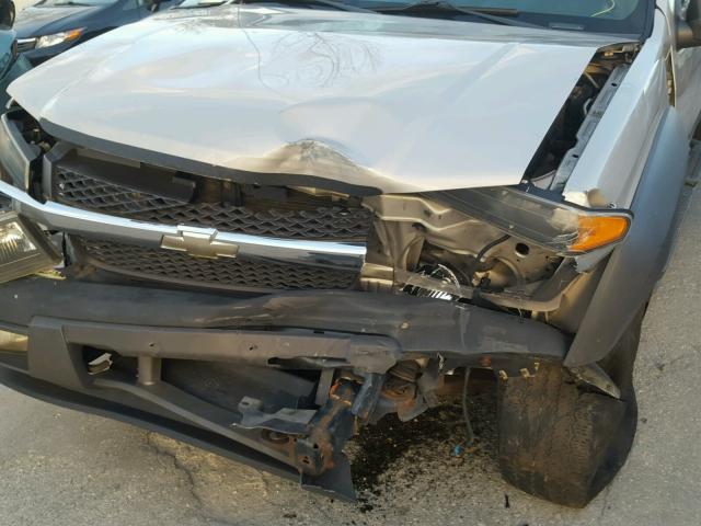 1GCDT136658135331 - 2005 CHEVROLET COLORADO SILVER photo 9