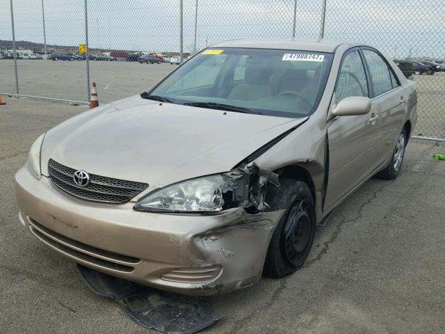 4T1BE32K63U759383 - 2003 TOYOTA CAMRY LE TAN photo 2