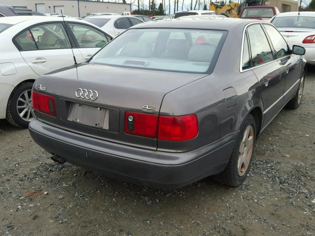 WAUBG34D2XN002488 - 1999 AUDI A8 QUATTRO GRAY photo 4