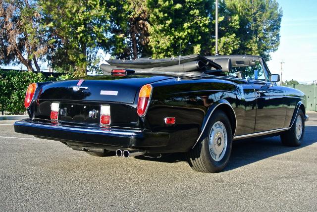 SCAZC03C4SCX50109 - 1995 ROLLS-ROYCE CORNICHE S BLACK photo 4