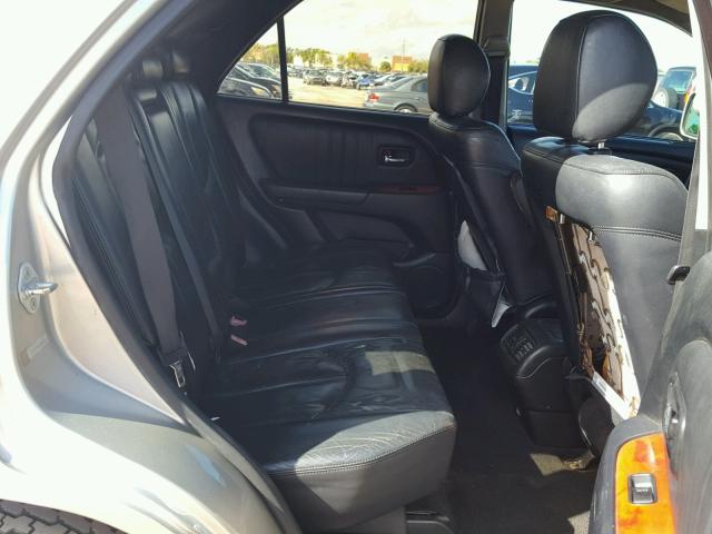 JTJGF10U010082333 - 2001 LEXUS RX 300 SILVER photo 5