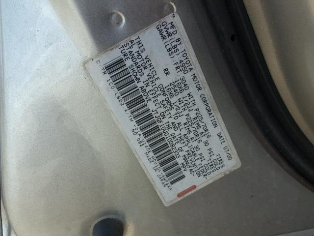 JTJGF10U010082333 - 2001 LEXUS RX 300 SILVER photo 8