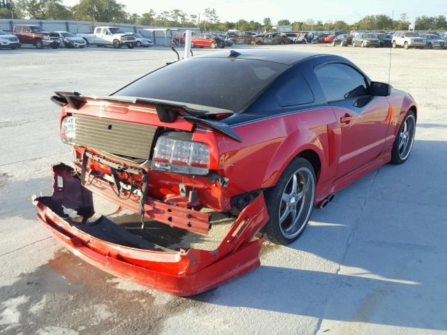 1ZVFT82H665258647 - 2006 FORD MUSTANG GT RED photo 4