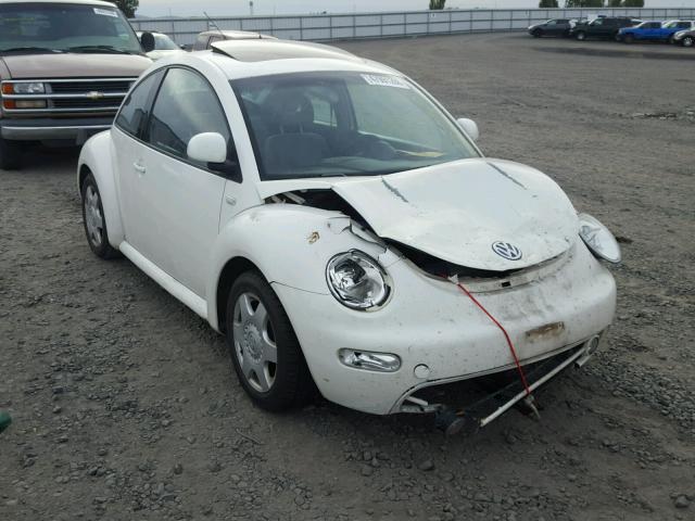 3VWCA21C8YM426684 - 2000 VOLKSWAGEN NEW BEETLE 白色 照片 1