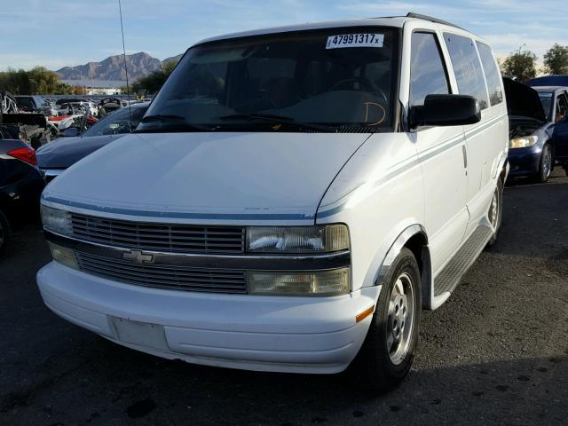 1GNDM19X03B106492 - 2003 CHEVROLET ASTRO WHITE photo 2