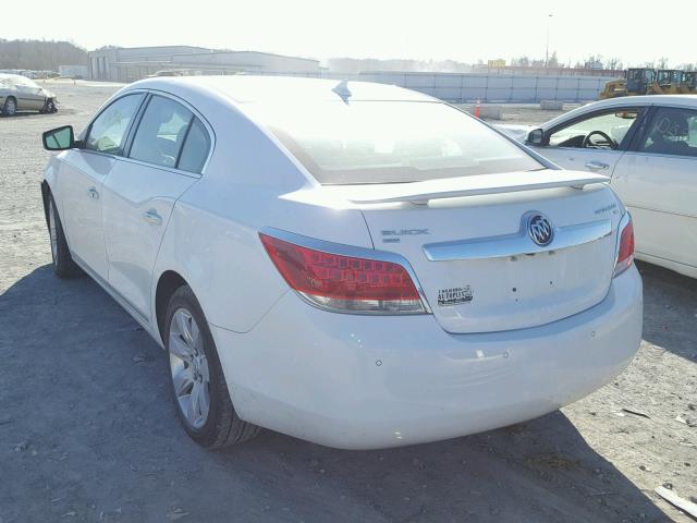 1G4GD5GD5BF139657 - 2011 BUICK LACROSSE C WHITE photo 3