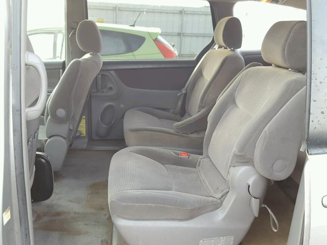 5TDZA23C36S415373 - 2006 TOYOTA SIENNA CE GRAY photo 6