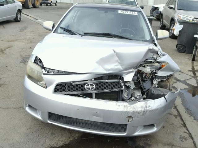 JTKDE177370204662 - 2007 TOYOTA SCION TC 银色 照片 9