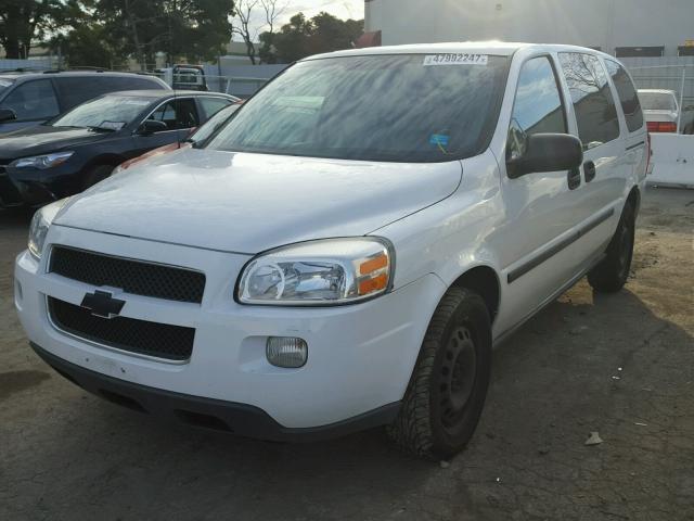 1GBDV13148D168259 - 2008 CHEVROLET UPLANDER I WHITE photo 2