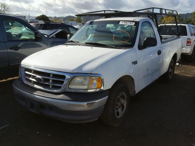 1FTZF1729YNA51210 - 2000 FORD F150 WHITE photo 2