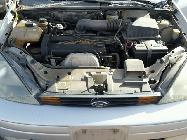 3FAFP31393R133351 - 2003 FORD FOCUS ZX3 SILVER photo 7