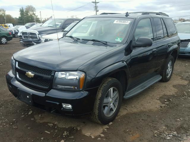 1GNDT13S262125999 - 2006 CHEVROLET TRAILBLAZE BLACK photo 2