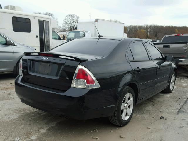 3FAHP07Z98R210018 - 2008 FORD FUSION SE BLACK photo 4