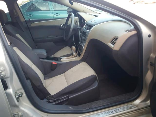 1G1ZG57B89F182380 - 2009 CHEVROLET MALIBU LS თაფლისფერი ფოტო 5