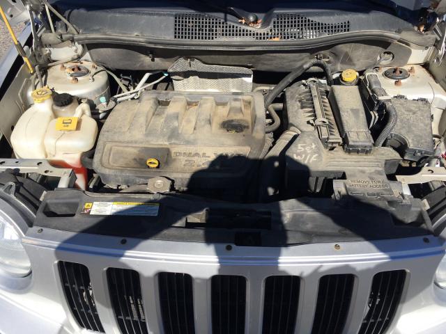 1J4NF4FB2AD598584 - 2010 JEEP COMPASS SP SILVER photo 8