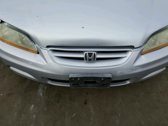 1HGCG22552A039095 - 2002 HONDA ACCORD EX SILVER photo 9