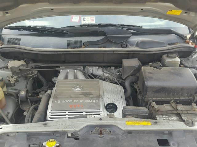 JTJHF10UX10213885 - 2001 LEXUS RX 300 SILVER photo 7