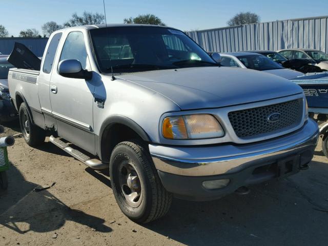 1FTRX18LXYNB10253 - 2000 FORD F150 SILVER photo 1