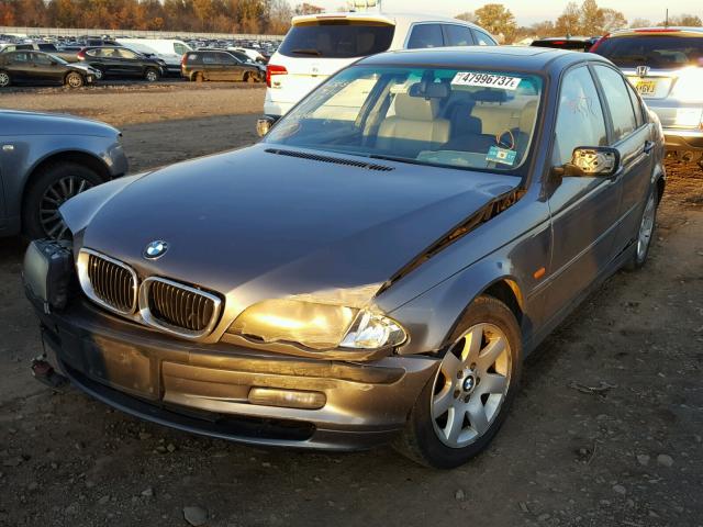 WBAAV33471EE78748 - 2001 BMW 325 I GRAY photo 2