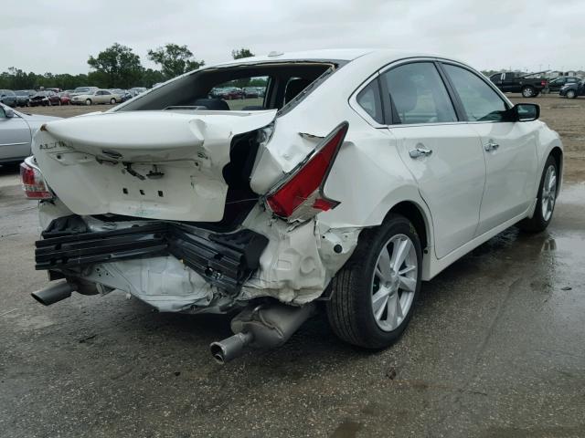 1N4AL3AP9FC209937 - 2015 NISSAN ALTIMA 2.5 WHITE photo 4