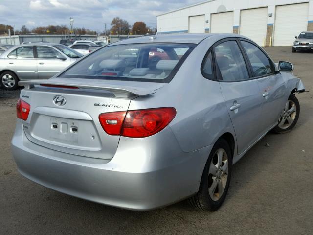 KMHDU46D18U296931 - 2008 HYUNDAI ELANTRA GL SILVER photo 4