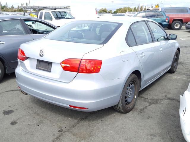 3VW2K7AJ4CM370580 - 2012 VOLKSWAGEN JETTA BASE SILVER photo 4