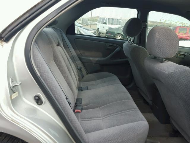 4T1BF22K11U961746 - 2001 TOYOTA CAMRY LE ვერცხლისფერი ფოტო 6