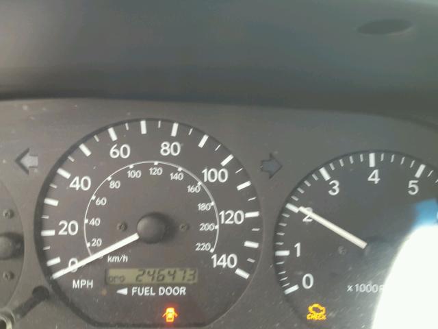 4T1BF22K11U961746 - 2001 TOYOTA CAMRY LE ვერცხლისფერი ფოტო 8