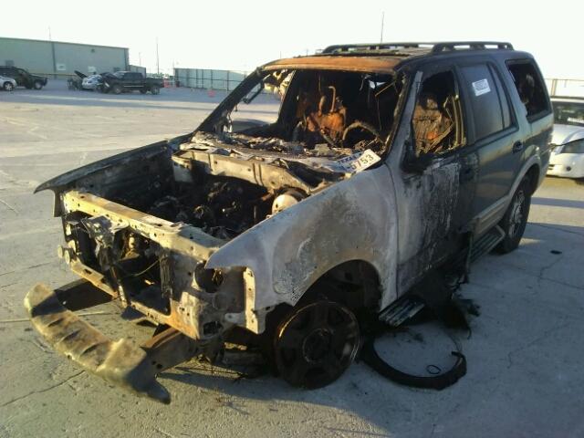 1FMFU17595LA64271 - 2005 FORD EXPEDITION BURN photo 2