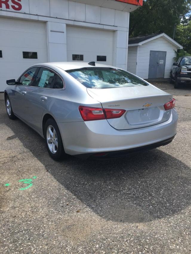 1G1ZB5ST6GF266290 - 2016 CHEVROLET MALIBU LS ვერცხლისფერი ფოტო 3