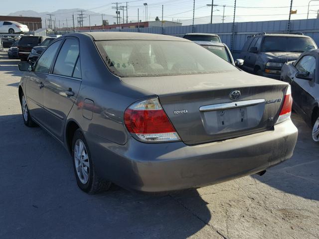 4T1BF32K75U619679 - 2005 TOYOTA CAMRY LE BEIGE photo 3