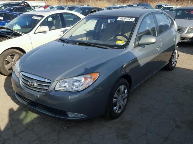 KMHDU4ADXAU828321 - 2010 HYUNDAI ELANTRA BL GRAY photo 2