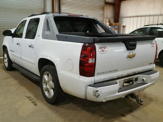 3GNEC12068G192961 - 2008 CHEVROLET AVALANCHE WHITE photo 3