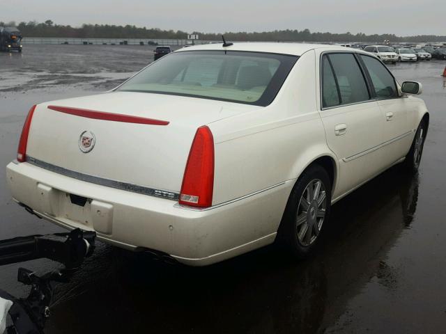 1G6KD57Y07U222761 - 2007 CADILLAC DTS WHITE photo 4