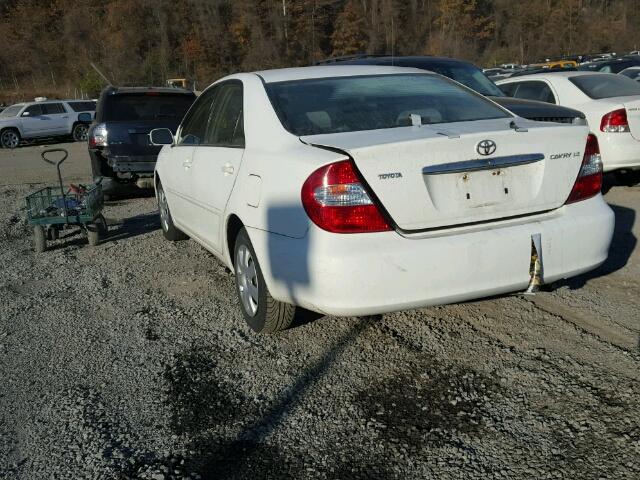 4T1BE32K72U110013 - 2002 TOYOTA CAMRY LE WHITE photo 3